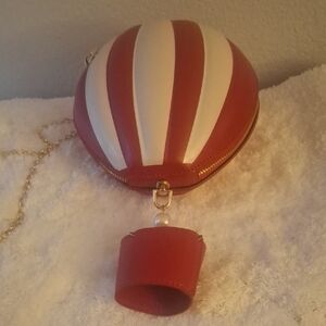 Red and White Balloon-Shaped Purse,  N̈WT